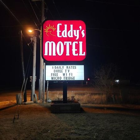 Eddy'S Motel Pleasanton Dış mekan fotoğraf