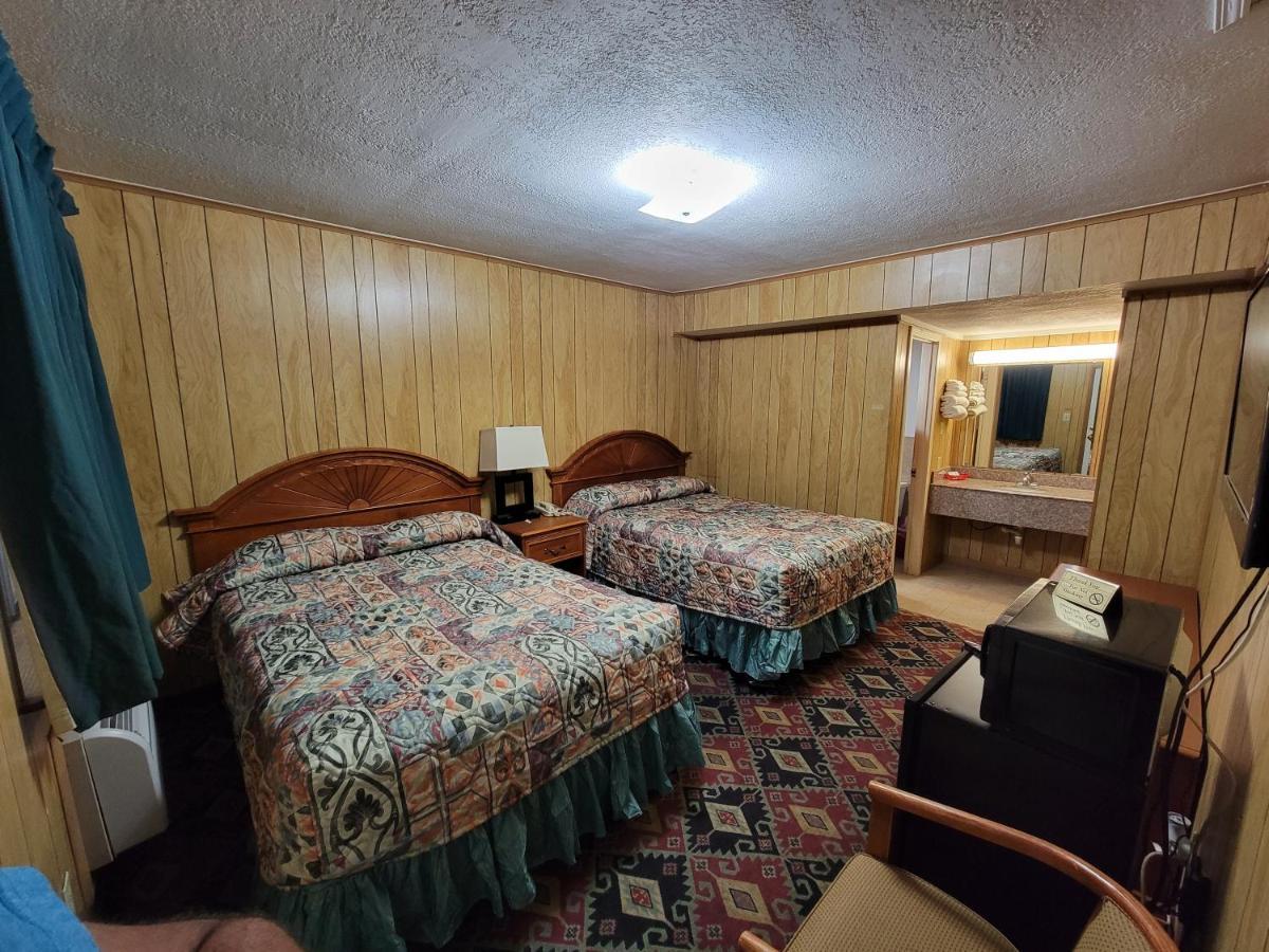 Eddy'S Motel Pleasanton Dış mekan fotoğraf